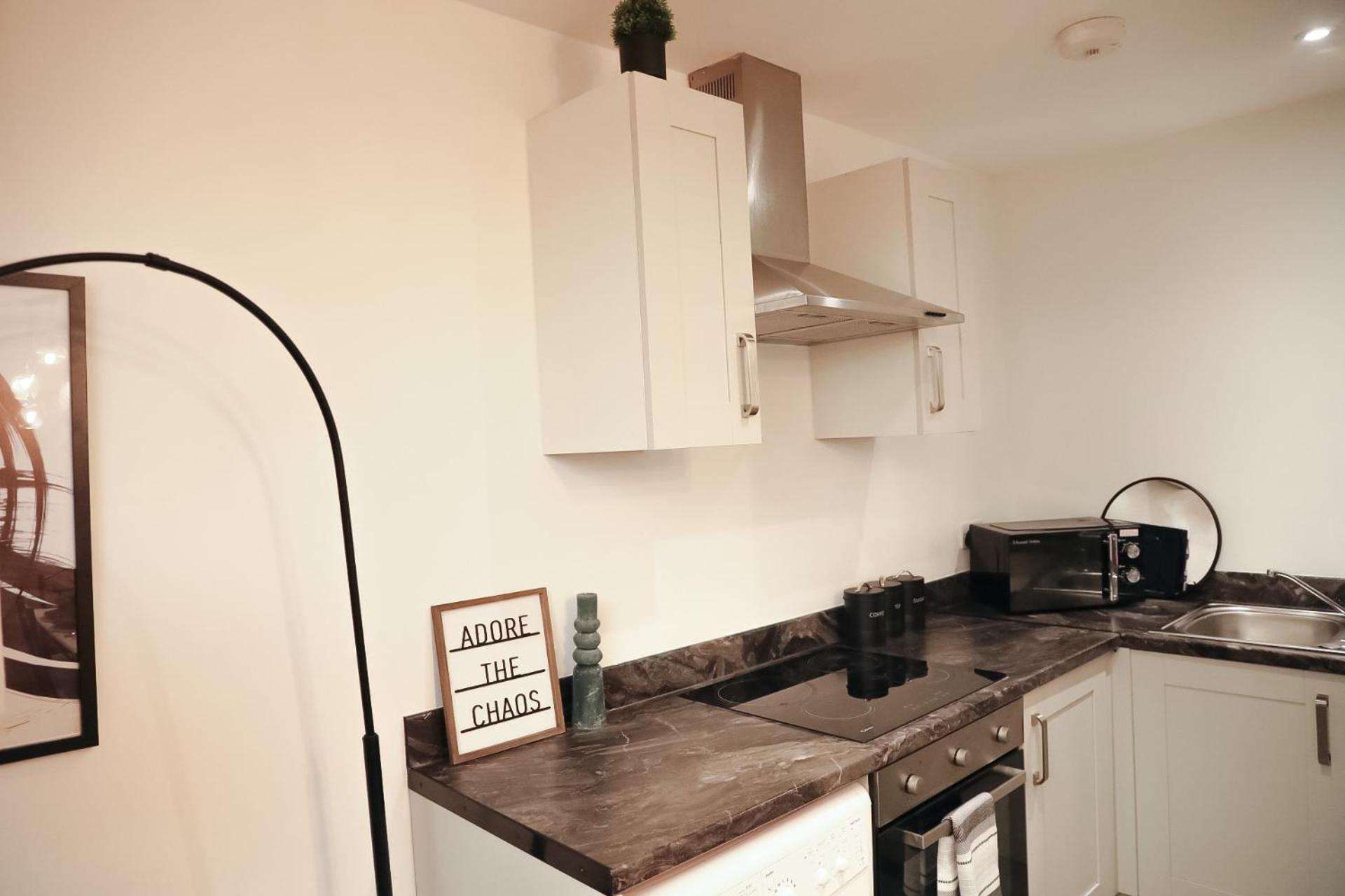 1 Bedroom Apartment Bradford City Centre Foster Square Exterior photo